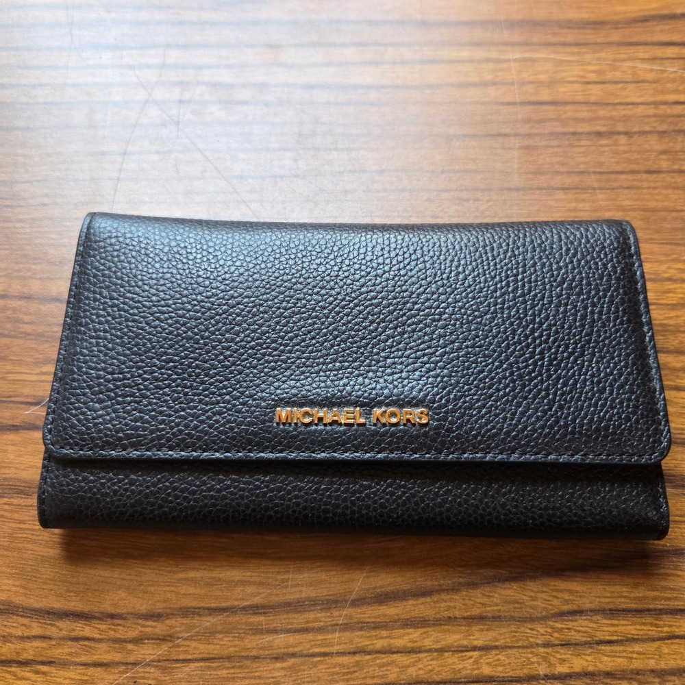 Michael Kors Jet Set Black Pebbled Leather Trifold Wallet Gold Hardware Logo